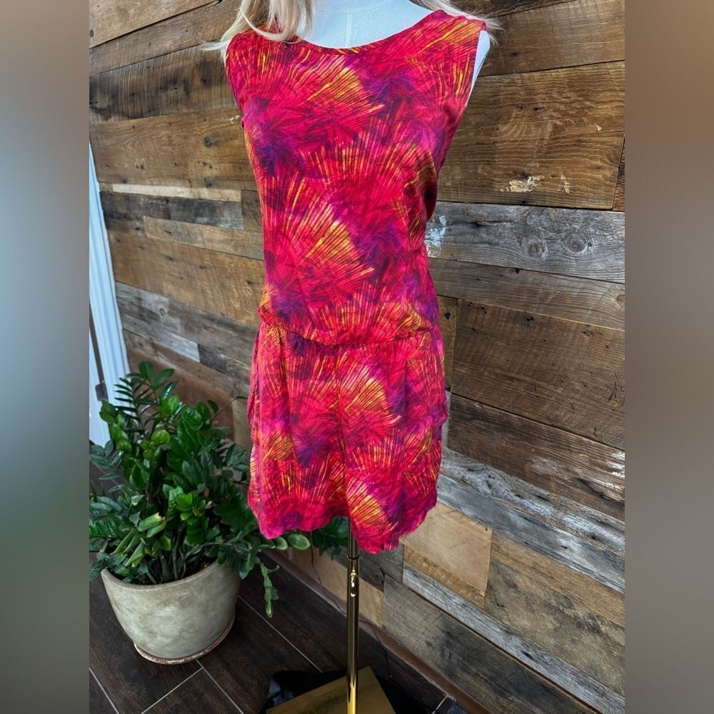 KAVU WOMEN'S LANDRY Sleeveless sz l Kavu Landry Sleeveless Romper Coral Flash